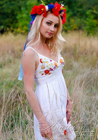 Caring Ukraine woman: Alisa from Kiev, 38 yo, hair color Blond